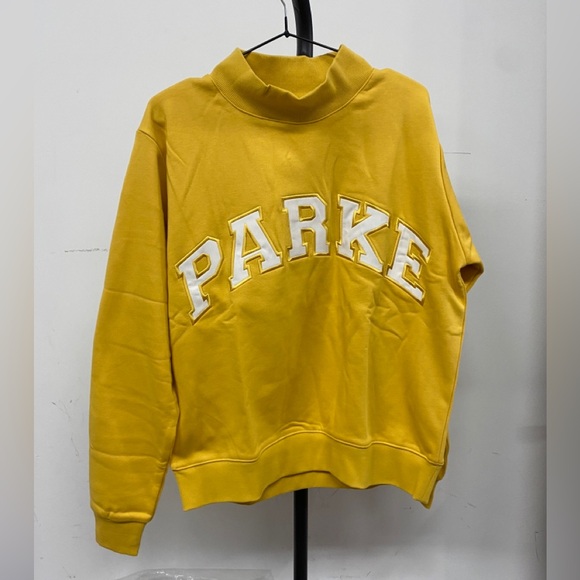 Meet the Posher Tops - Parke yellow round-neck long-sleeve sports jacket